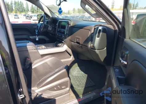 2015 Chevrolet Silverado 1500 2Lz z USA, uszkodzony, nr VIN 3GCUKSEJXFG498513